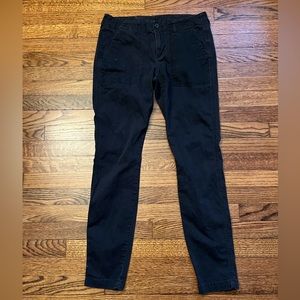 cabi Women’s The Scout Pants in Washed Black Size 4 / Style 3199
